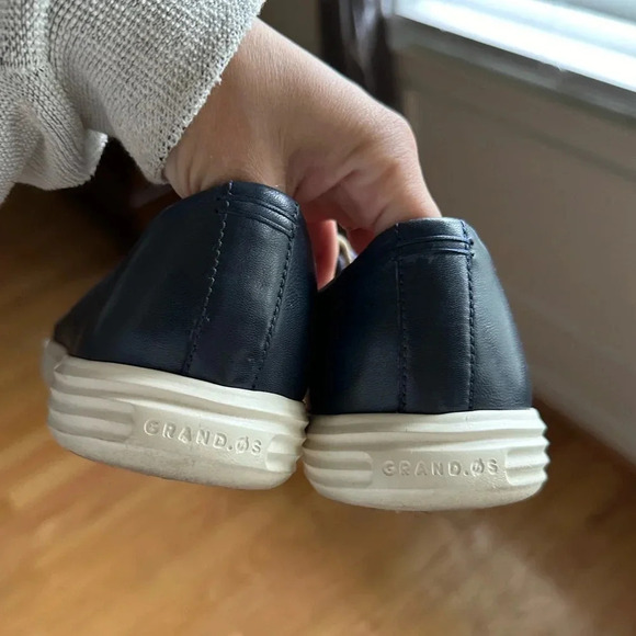 Cole Haan Men’s Grand OS Crosscourt 2 Sneaker size 11.5 navy leather burnsh - Picture 4 of 5